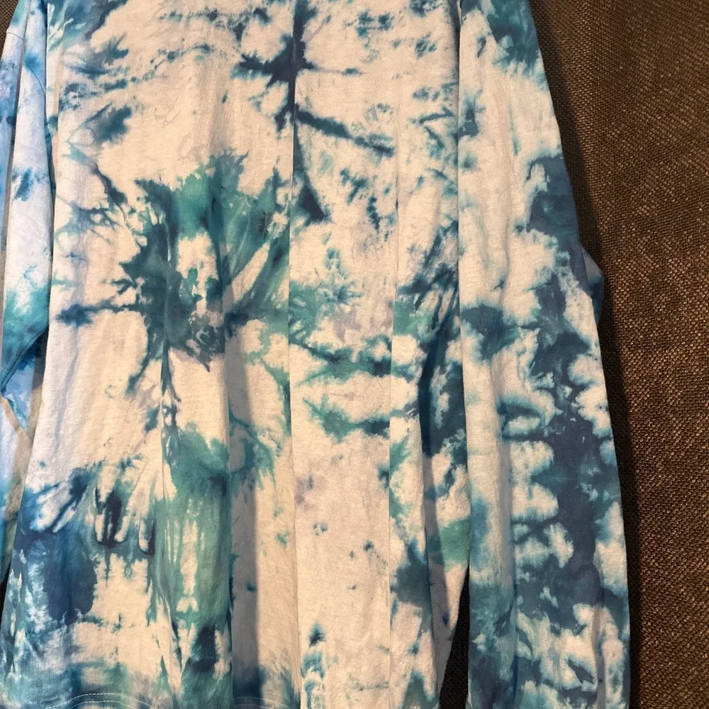 NEW! XL Long Sleeve Tie Dye Tee - Picture 3 of 6